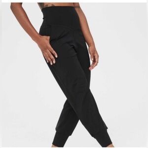 Offline aerie real me joggers black high rise pockets small
